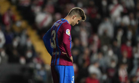 Fotografiaron a Gerard Piqué junto a una mujer rubia en Estocolmo: la foto que lo delata Fotografiaron a Gerard Piqué junto a una mujer rubia en Estocolmo: la foto que lo delata