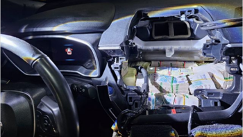 El misterio de los 357 millones escondidos en un auto: imputan a cuatro personas y una empresa