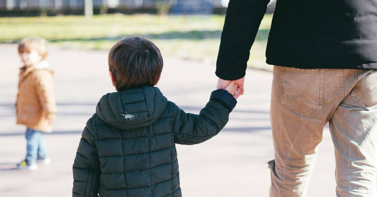 En todo el centro y norte de la provincia de Santa Fe, hay 349 chicos en instituciones; mientras que en familias ampliadas se encuentran apenas 39 menores y en familias solidarias tan solo 9.