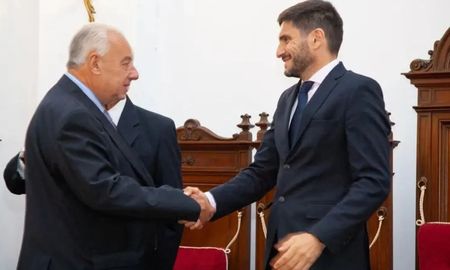 El gobernador de Santa Fe, Maximiliano Pullaro, junto al presidente de la Corte Suprema de Justicia, Rafael Gutiérrez. El gobernador de Santa Fe, Maximiliano Pullaro, junto al presidente de la Corte Suprema de Justicia, Rafael Gutiérrez.