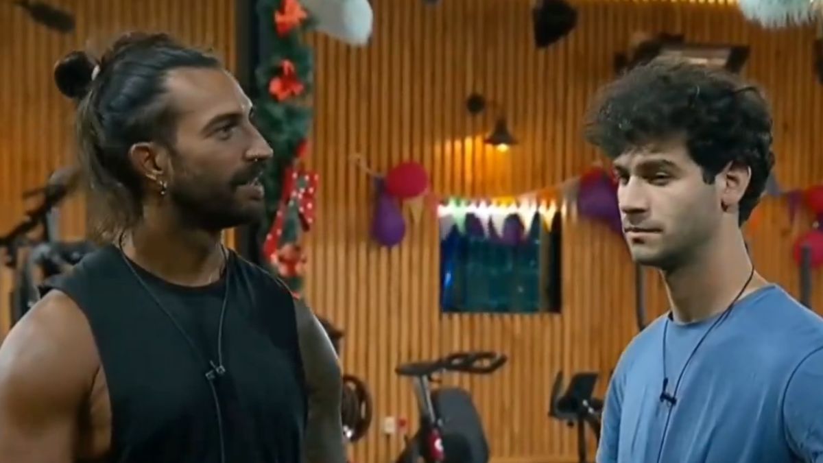 Los participantes de Gran Hermano, desconcertados ante los gritos del afuera. Los participantes de Gran Hermano, desconcertados ante los gritos del afuera.