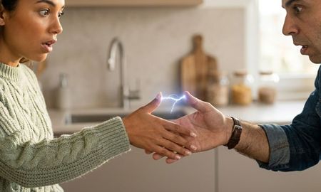 Te puede dar electricidad. Te puede dar electricidad.