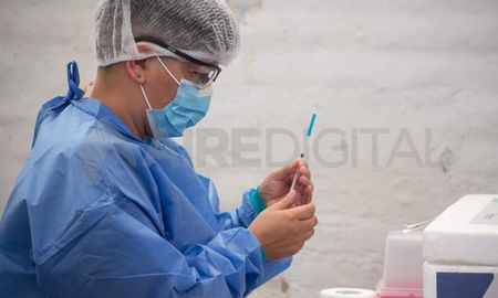 El Ministerio de Salud de la provincia piensa abrir vacunatorios libres cuando se cubra a todos los inscriptos con al menos una dosis. El Ministerio de Salud de la provincia piensa abrir vacunatorios libres cuando se cubra a todos los inscriptos con al menos una dosis.