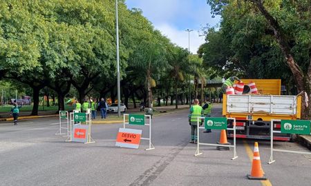 Los manda peatones son elevaciones anchas del pavimento que tienen como objetivo generar un paso seguro y cómodo para los peatones. Los manda peatones son elevaciones anchas del pavimento que tienen como objetivo generar un paso seguro y cómodo para los peatones.