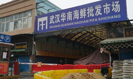 Mercado mayorista de mariscos de Huanan, donde se detectó el coronavirus en Wuhan. Mercado mayorista de mariscos de Huanan, donde se detectó el coronavirus en Wuhan.