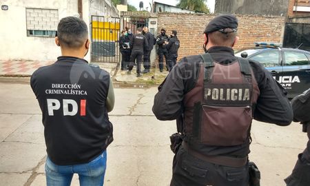 El suceso ocurrió en Pasaje Venialbo al 7600 cerca de las 6 de la mañana. El suceso ocurrió en Pasaje Venialbo al 7600 cerca de las 6 de la mañana.