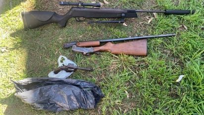 Hallaron tres armas de fuego en un transporte escolar en Rosario