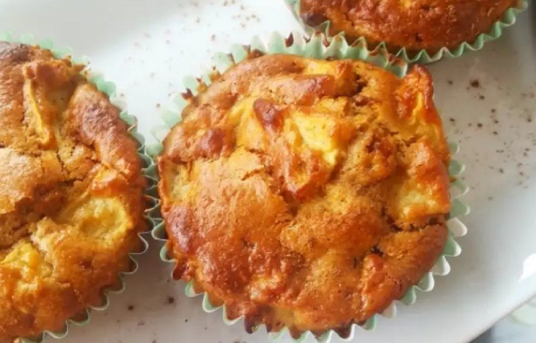 Muffins de desayuno con manzana y queso gruyère Muffins de desayuno con manzana y queso gruyère