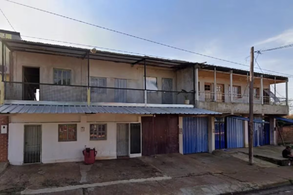 Hallan a hombre descuartizado adentro de una heladera