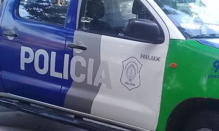 Tres asaltantes ingresaron a robar a la casa de la madre del exjugador de fútbol Néstor Ortigoza Tres asaltantes ingresaron a robar a la casa de la madre del exjugador de fútbol Néstor Ortigoza