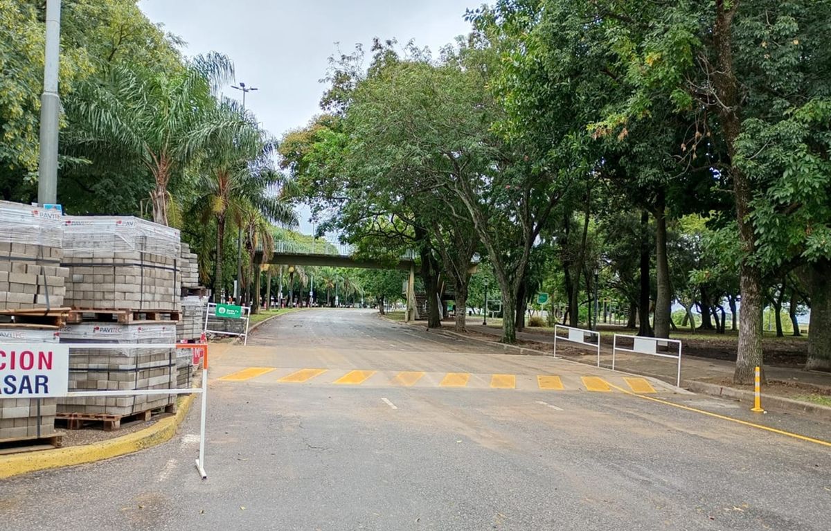 La Municipalidad de Santa Fe finalizó la construcción del manda peatón en la Costanera.&nbsp;