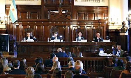 El debate del proyecto de Presupuesto 2023 que se discute en el Congreso de la Nación tiene, entre otros, un punto que generó polémica – sobre todo en el Poder Judicial - y está relacionado con el pago del impuesto a las ganancias. El debate del proyecto de Presupuesto 2023 que se discute en el Congreso de la Nación tiene, entre otros, un punto que generó polémica – sobre todo en el Poder Judicial - y está relacionado con el pago del impuesto a las ganancias.