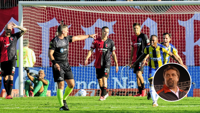 Ricardo Caruso Lombardi explotó tras la derrota de Newell's en el clásico: 
