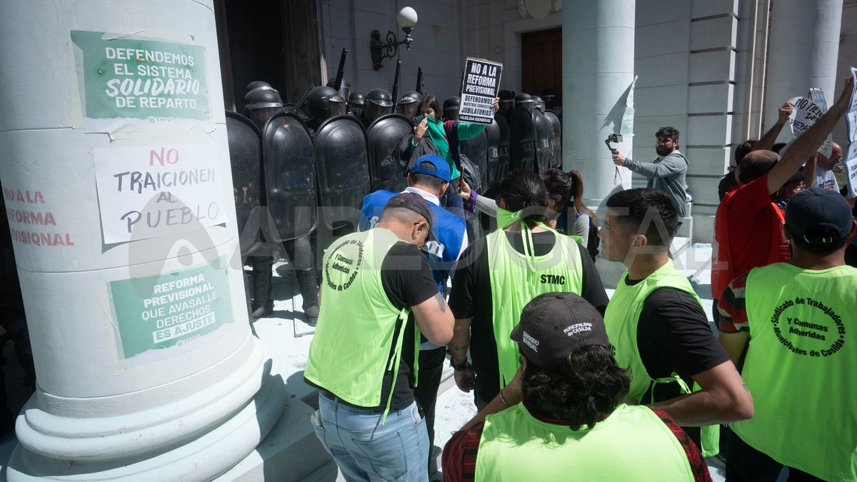 Incidentes en la Legislatura. Incidentes en la Legislatura.