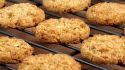 altText(Cookies veganas de Maru Botana: la receta saludable de avena y chocolate que es viral)}