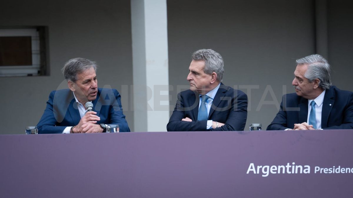 Emilio Jatón, Agustín Rossi y Alberto Fernández en Santa Fe. Emilio Jatón, Agustín Rossi y Alberto Fernández en Santa Fe.