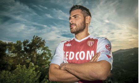 Kevin Volland es nuevo jugador del Monaco y Lucas Alario se encamina a ser el 9 titular del Leverkusen. Kevin Volland es nuevo jugador del Monaco y Lucas Alario se encamina a ser el 9 titular del Leverkusen.