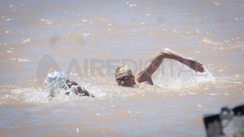 Sauce Viejo espera por la llegada de los nadadores de la Maratón Santa Fe-Coronda