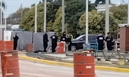 Ocurrió en la rotonda de Ruta 70 y 6, en jurisdicción de la ciudad de Esperanza. Hay desvíos en la zona. Ocurrió en la rotonda de Ruta 70 y 6, en jurisdicción de la ciudad de Esperanza. Hay desvíos en la zona.