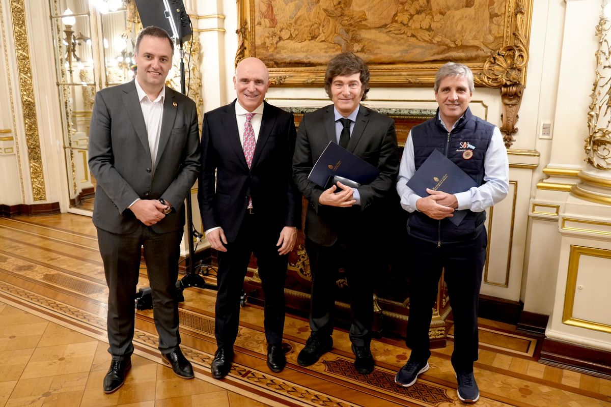 José Luis Espert junto al presidente Javier Milei