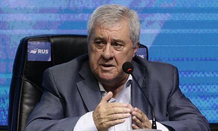 Boca le envió una nota a Marcelo Tinelli. Boca le envió una nota a Marcelo Tinelli.