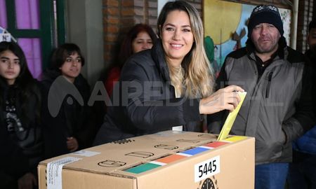 Carolina Losada reconoció su derrota ante Maximiliano Pullaro en la interna de Unidos para Cambiar Santa Fe. Carolina Losada reconoció su derrota ante Maximiliano Pullaro en la interna de Unidos para Cambiar Santa Fe.