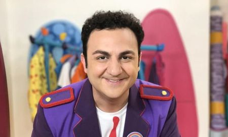 El rockstar de los más chiquitos, Diego Topa, llega a la ciudad de Santa Fe con dos shows imperdibles El rockstar de los más chiquitos, Diego Topa, llega a la ciudad de Santa Fe con dos shows imperdibles