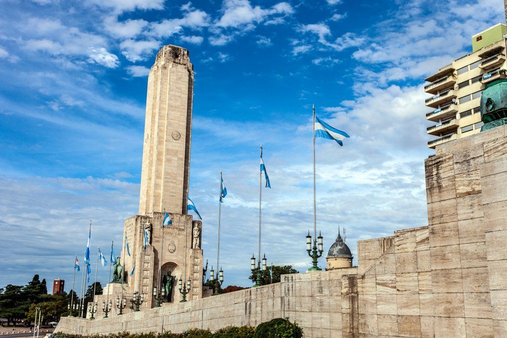 Rosario se posicionó como el quinto destino turístico más visitado de Argentina, con un total de 37.065 viajeros. Rosario se posicionó como el quinto destino turístico más visitado de Argentina, con un total de 37.065 viajeros.