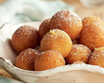 El buñuelo es un tipo de fruta de sartén de origen español que consiste en una masa de harina frita con forma esférica. La masa puede mezclarse con agua, leche, huevo o levadura. Puede llevar un relleno que generalmente es dulce. El buñuelo es un tipo de fruta de sartén de origen español que consiste en una masa de harina frita con forma esférica. La masa puede mezclarse con agua, leche, huevo o levadura. Puede llevar un relleno que generalmente es dulce.