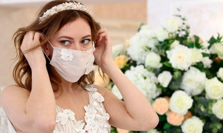 crean un vestido de novia con 1.500 barbijos reciclados crean un vestido de novia con 1.500 barbijos reciclados