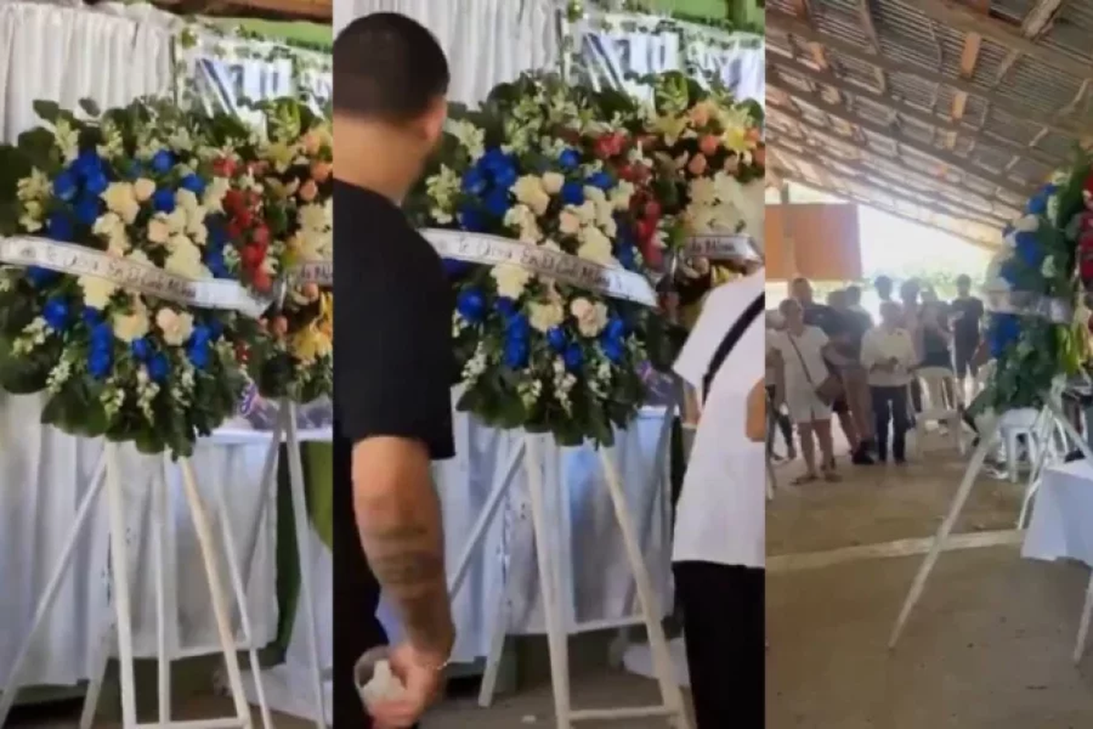 El video viral de una corona de flores moviéndose sola en un velatorio que causó terror El video viral de una corona de flores moviéndose sola en un velatorio que causó terror