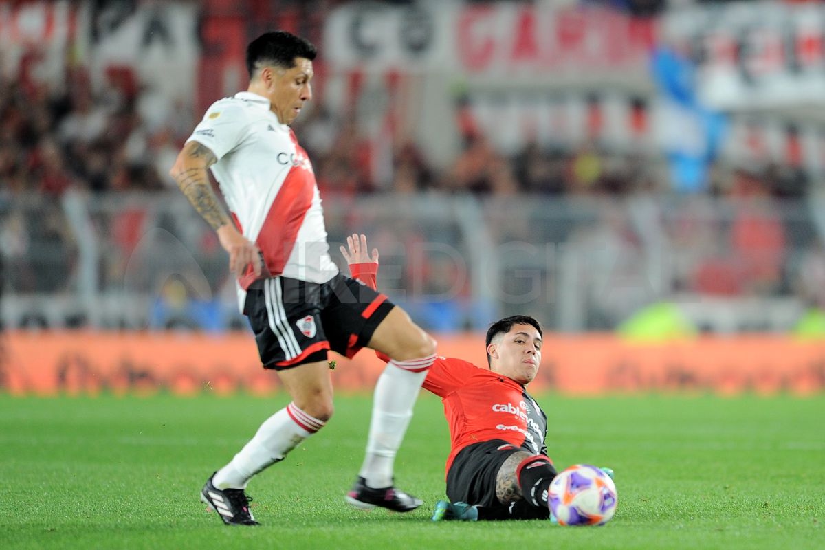 Colón cayó por 2-0 con River y en la próxima fecha recibirá a Belgrano. Colón cayó por 2-0 con River y en la próxima fecha recibirá a Belgrano.