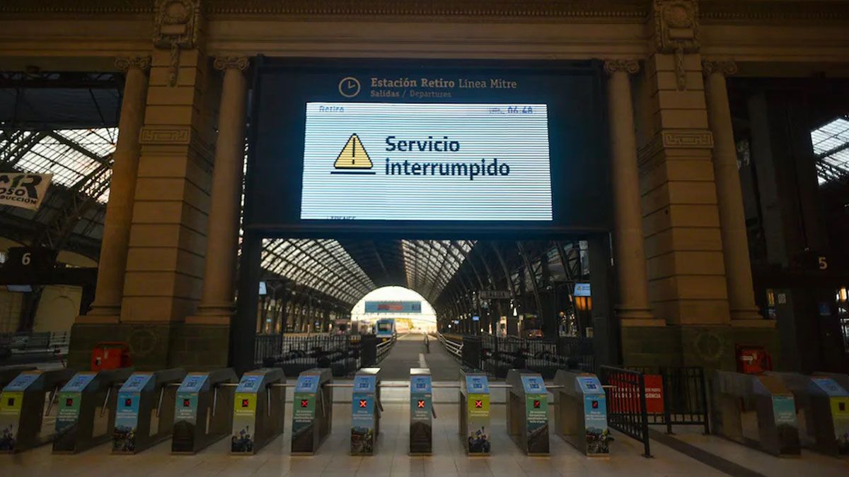 Por otro lado, se espera que UTA defina este lunes si adhiere a la medida de fuerza anunciada por la Mesa Nacional de Transporte, en rechazo a las políticas aplicadas por el gobierno de Javier Milei. Por otro lado, se espera que UTA defina este lunes si adhiere a la medida de fuerza anunciada por la Mesa Nacional de Transporte, en rechazo a las políticas aplicadas por el gobierno de Javier Milei.