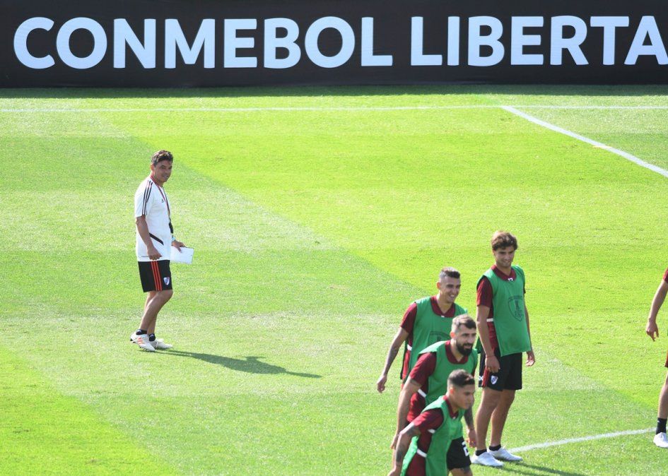 Gallardo no da pistas sobre el equipo que jugará con Flamengo