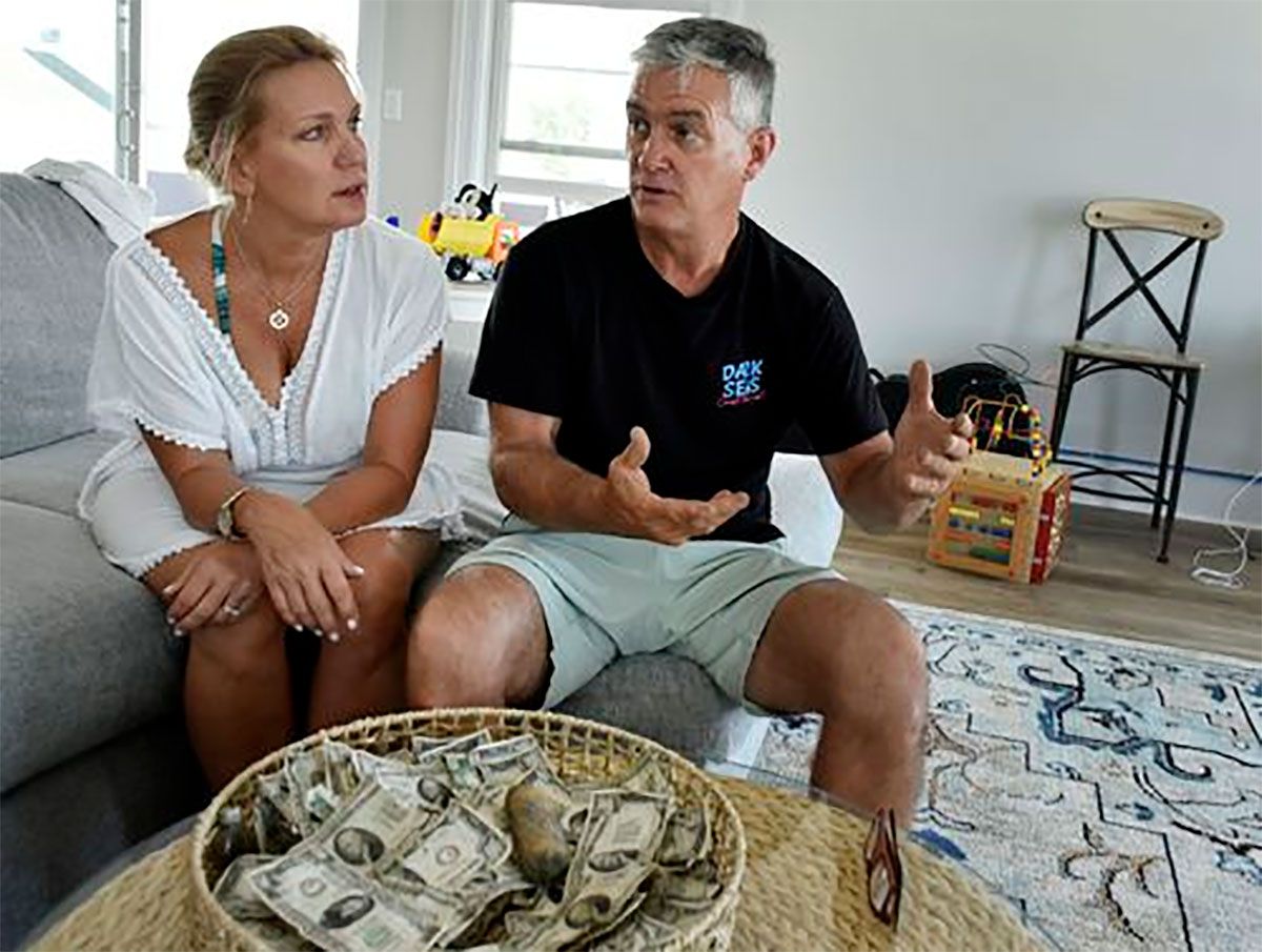 Suzanne y Rich iniciaron una investigación para averiguar más sobre la casa, y la revelación fue muy inesperada.