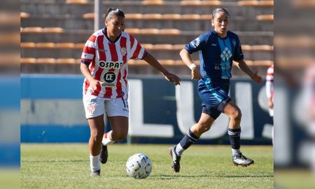 Las Tatengas cayeron 3 a 0 ante San Luis FC por la fecha 8 del torneo de primera división del fútbol femenino. Las Tatengas cayeron 3 a 0 ante San Luis FC por la fecha 8 del torneo de primera división del fútbol femenino.