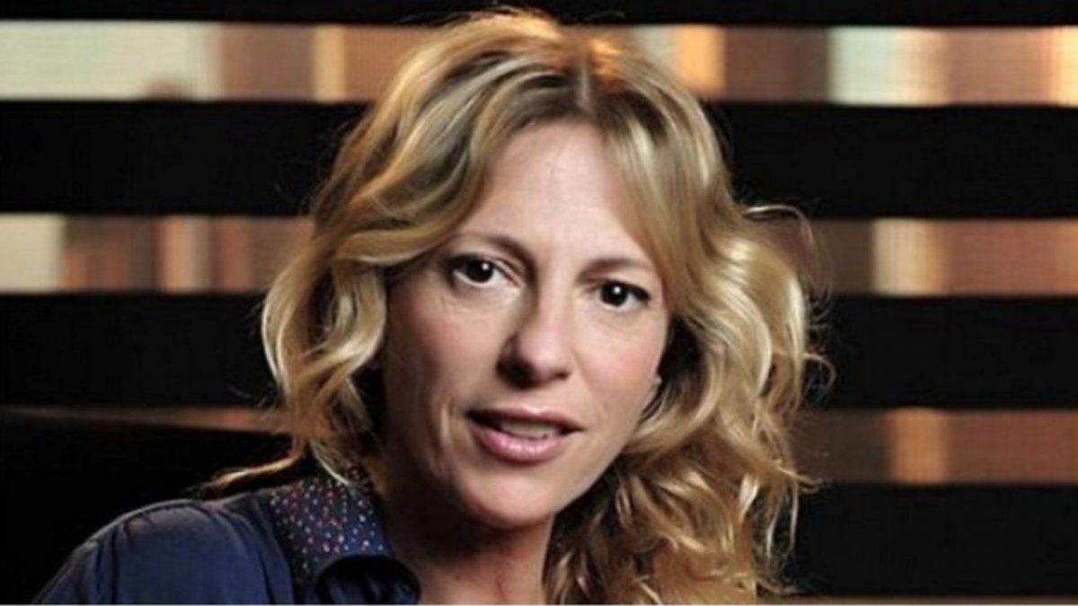 Claudia Fontán acordó reemplazar a Carmen Barbieri en MasterChef. En el primer episodio, Fede Bal estuvo en su lugar ya que acordaron cuando las grabaciones habían comenzado.