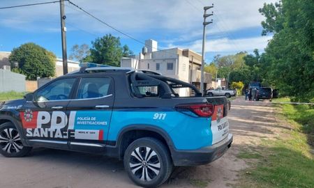 Un hombre y una mujer fueron hallados muertos en Reconquista. Una persona resultó detenida y la PDI trabaja en la investigación. Un hombre y una mujer fueron hallados muertos en Reconquista. Una persona resultó detenida y la PDI trabaja en la investigación.