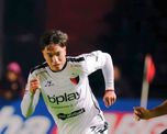 Lago marcó el gol de Colón en el empate ante Mitre y es el goleador del certamen con 7 gritos. Lago marcó el gol de Colón en el empate ante Mitre y es el goleador del certamen con 7 gritos.