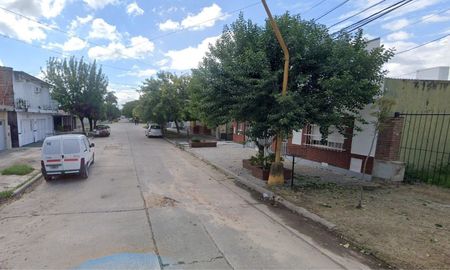 Violento robo de una moto en barrio Guadalupe Oeste de Santa Fe. Violento robo de una moto en barrio Guadalupe Oeste de Santa Fe.
