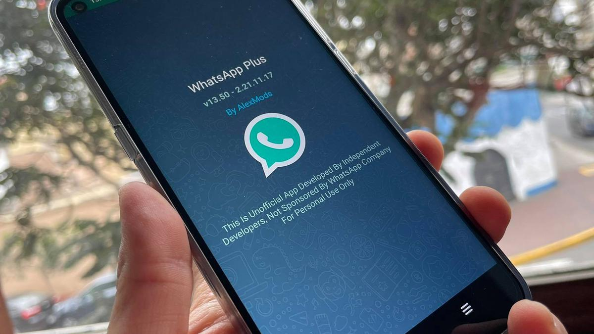  WhatsApp comenzó a mandar mensajes para que sus usuarios acepten los nuevos términos hasta el 6 de noviembre de 2021.