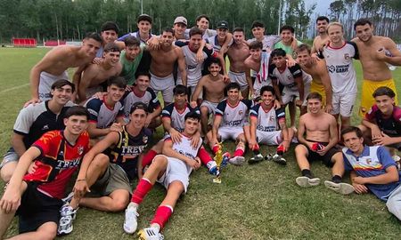 Ateneo Inmaculada venció a El Quillá y está en cuartos de final. Foto: Mauro González.- Ateneo Inmaculada venció a El Quillá y está en cuartos de final. Foto: Mauro González.-