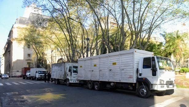 Más de 100.000 urnas son distribuidas en todo el territorio nacional.