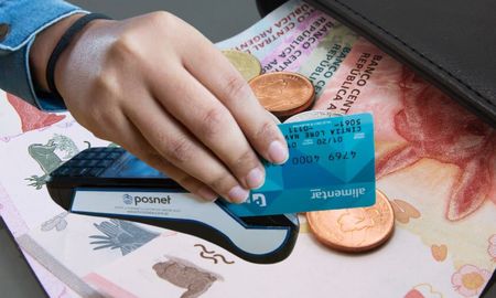 Durante noviembre de 2025, algunos beneficiarios dejarán de recibir la Asignación Universal por Hijo (AUH) y la Tarjeta Alimentar. Durante noviembre de 2025, algunos beneficiarios dejarán de recibir la Asignación Universal por Hijo (AUH) y la Tarjeta Alimentar.