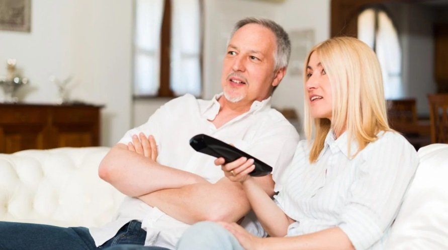 Relacionan cuánto tiempo miramos televisión con problemas de memoria después de los 50