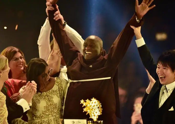 El pasado domingo se celebró el Global Education & Sills Forum en el hotel Atlantics Palm en Duabi, donde Peter fue reconocido como el mejor profesor.