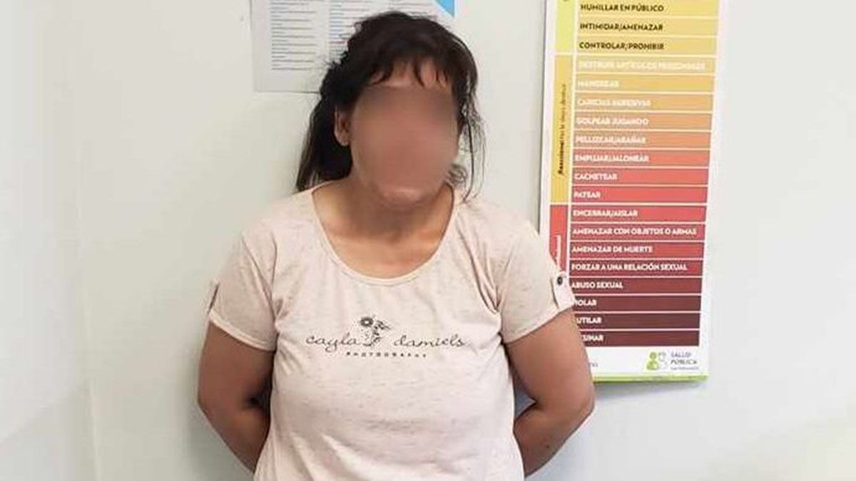 La mujer se entregó a la policía y se investiga el homicidio.&nbsp;