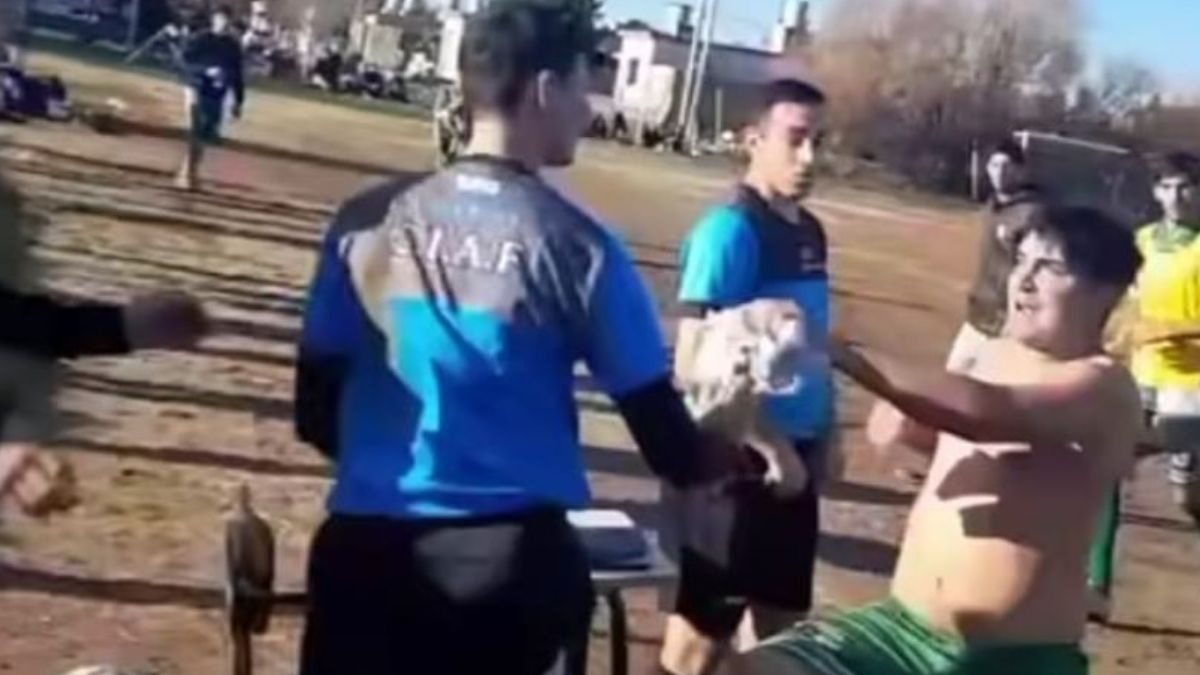 Bestial agresión a un árbitro de la Liga Rosaleña de fútbol: suspendido de por vida