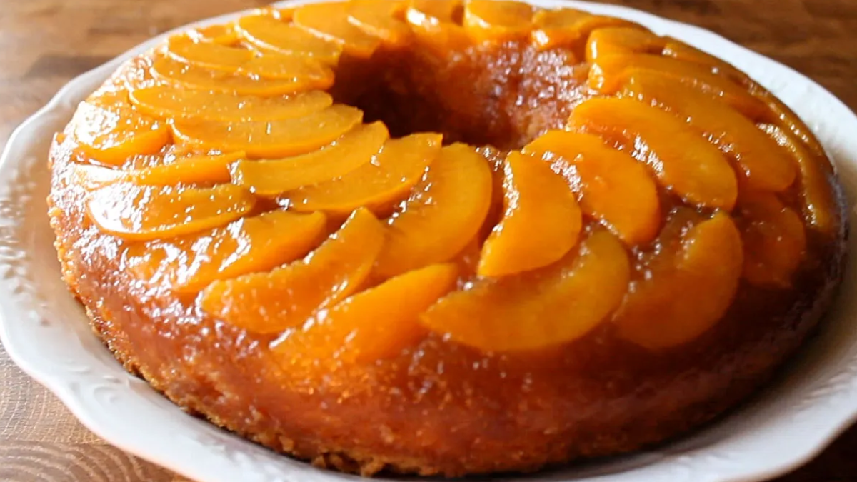 La Torta de Duraznos de Osvaldo Gross. La Torta de Duraznos de Osvaldo Gross.