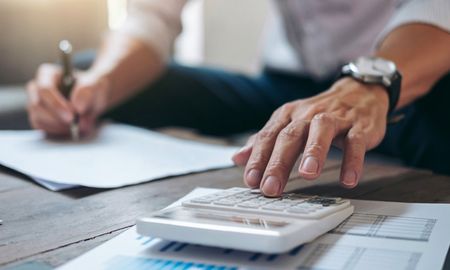 La modificación afecta a aproximadamente 800 mil empleados que antes estaban exentos. La modificación afecta a aproximadamente 800 mil empleados que antes estaban exentos.